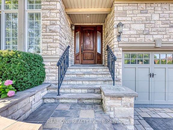 4th image of 2368 Presquile Dr