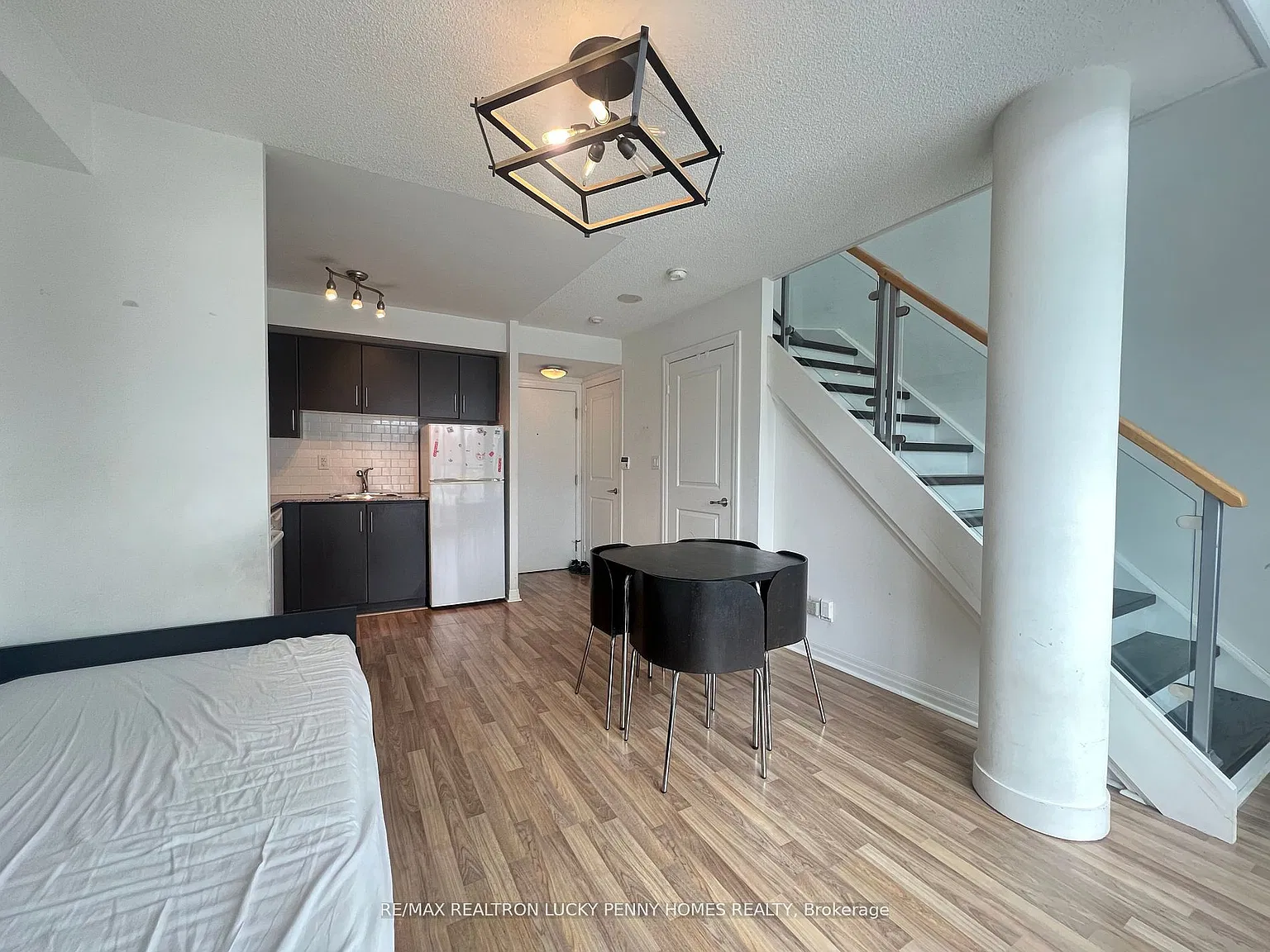 1 bed, $2,200 — Photo 2
