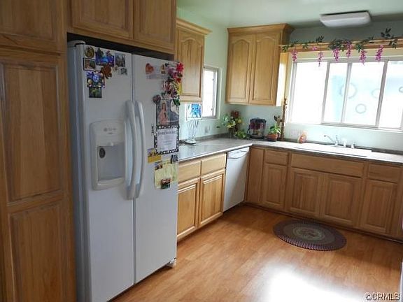 4th image of 4920 Rachel Ave