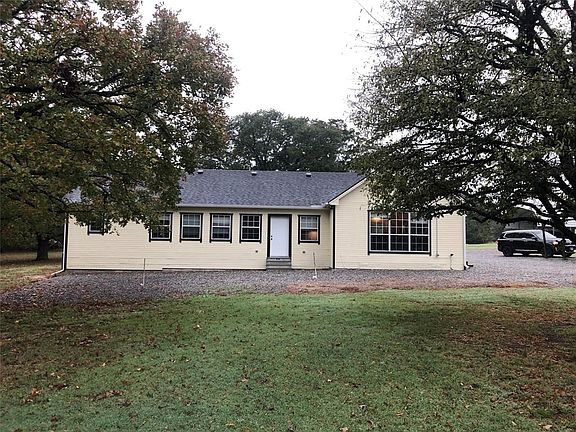 3rd image of 1500 County Road 1105