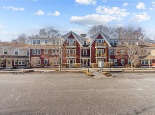 751 Metacom Ave UNIT 9, Bristol, RI 02809