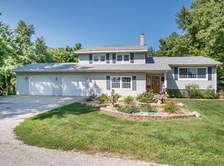 7299 19th Ave, Van Horne, IA 52346