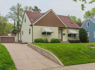 1034 Sperl St, West Saint Paul, MN 55118