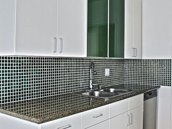 4th image of 954 N San Vicente Blvd APT 3