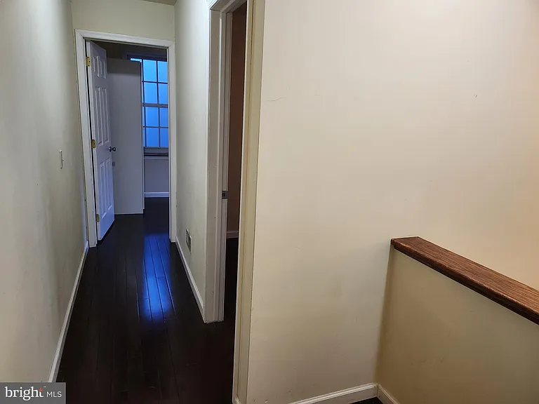 230 Arch St #3R — Photo 10