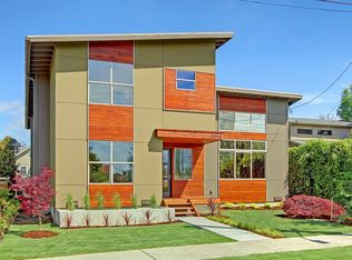 3010 39th Ave SW, Seattle, WA 98116