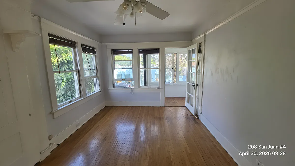 Building Photo - 208 San Juan Ave #4