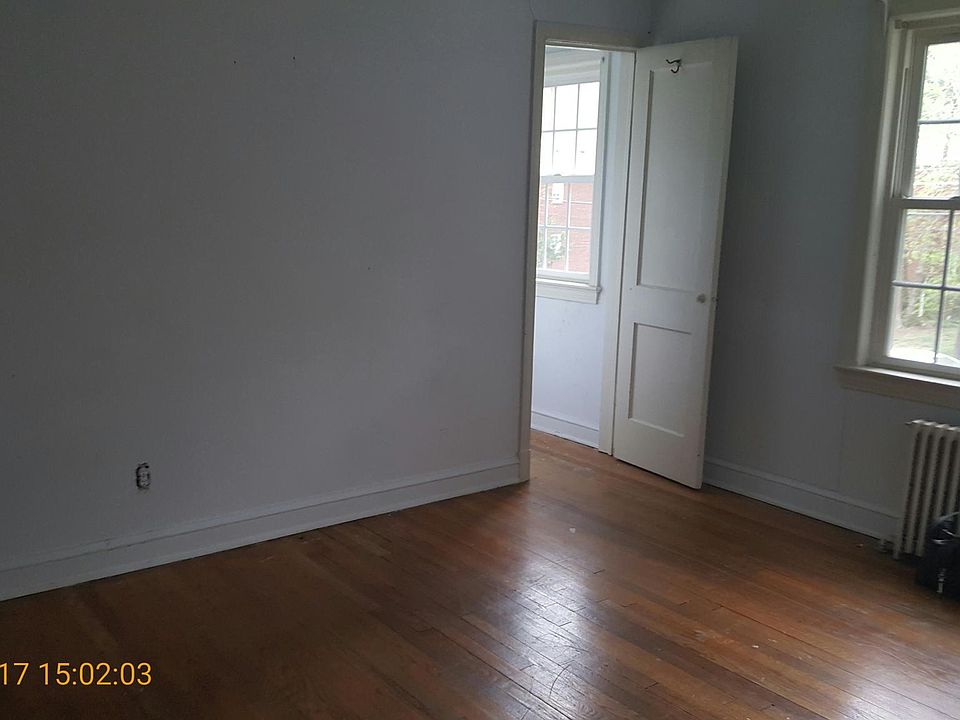 1st image of 303 Shirley St APT 35