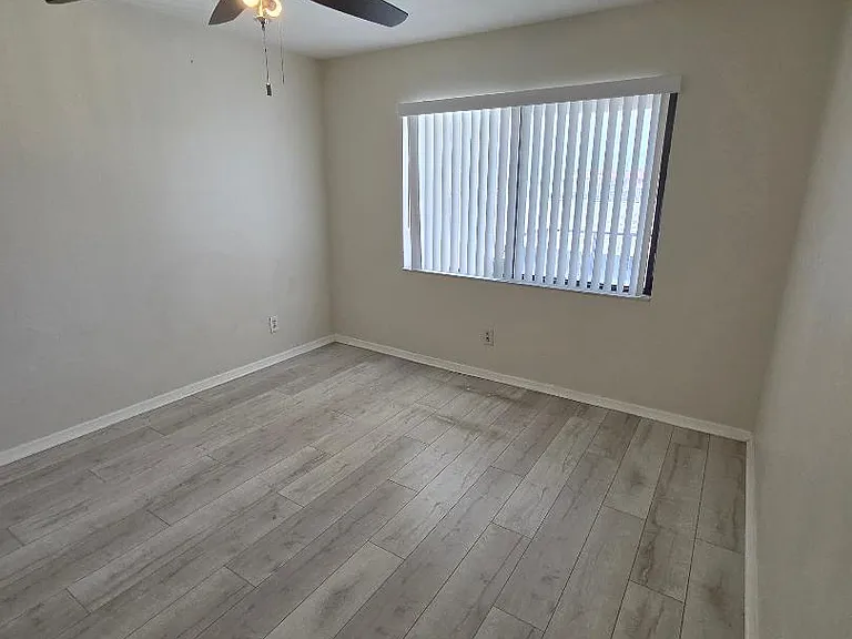 4816 Palm Tree Dr #4 — Photo 11
