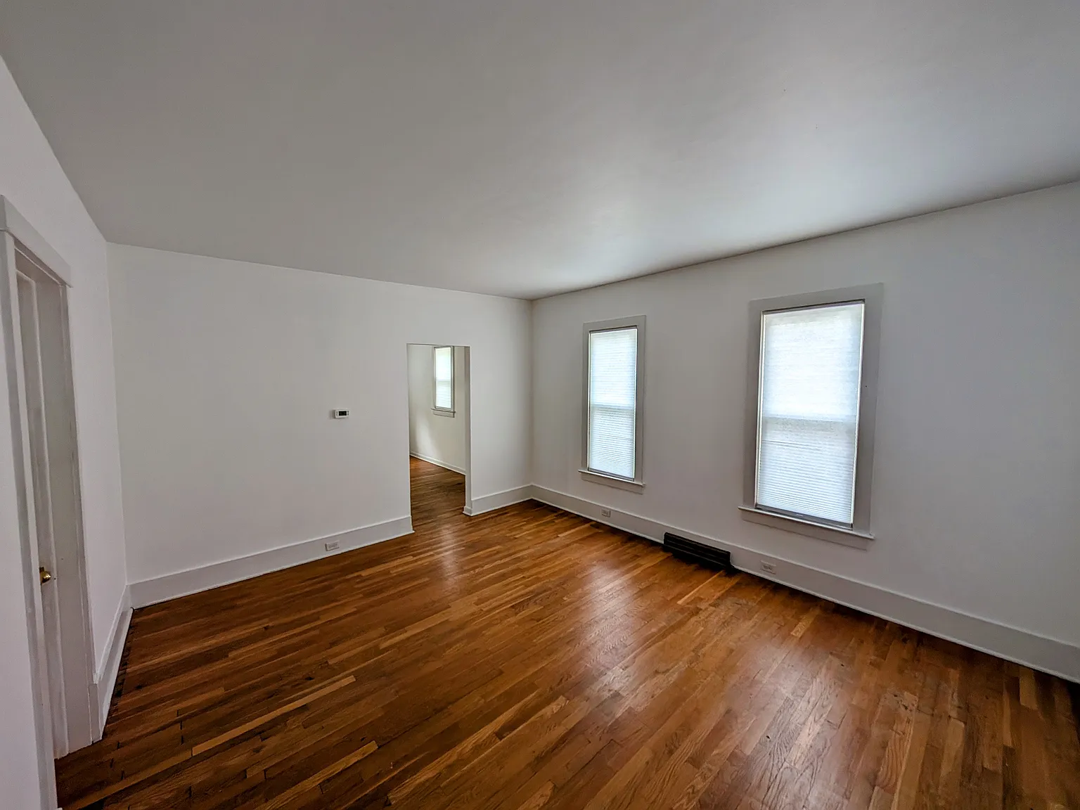 2 bed, $1,400 — Photo 4