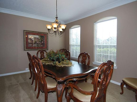 5th image of 15006 Summer Knoll Ln