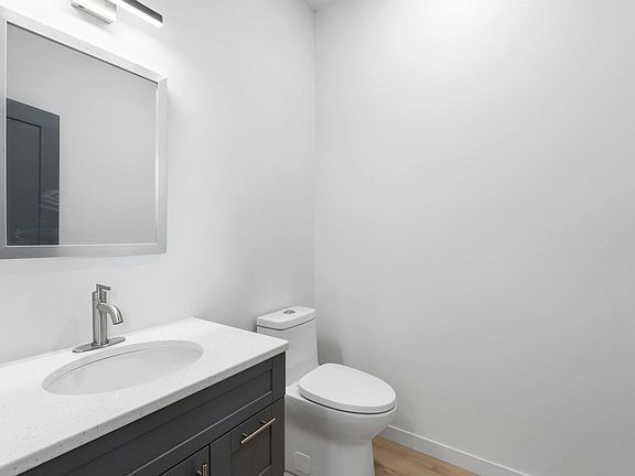 5th image of 707 S Greene St