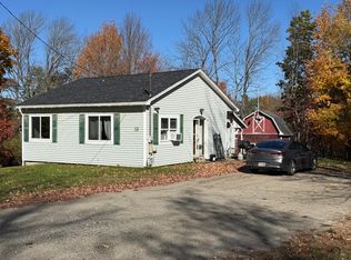 19 Pinkham Street, Lincoln, ME 04457
