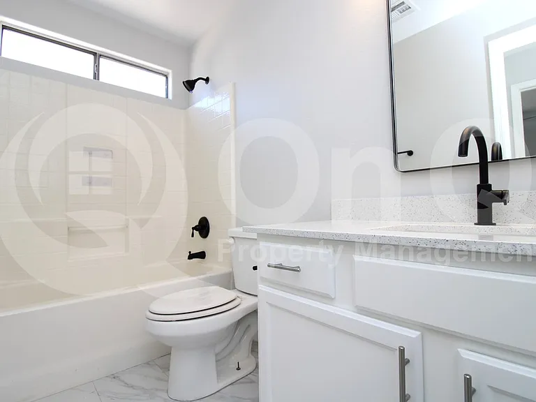2153 W Morten Ave #2 — Photo 12