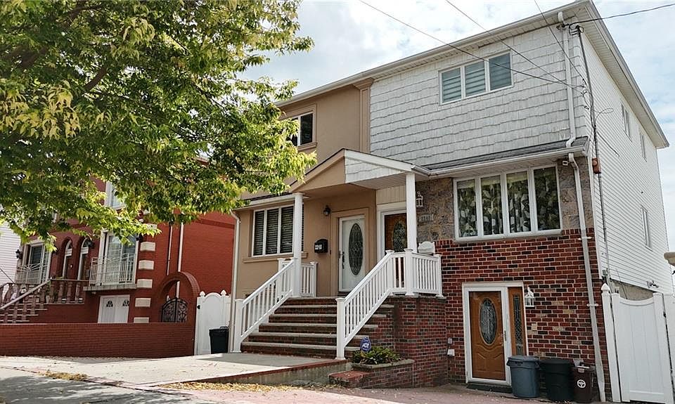 1st image of 2246 E 70th St