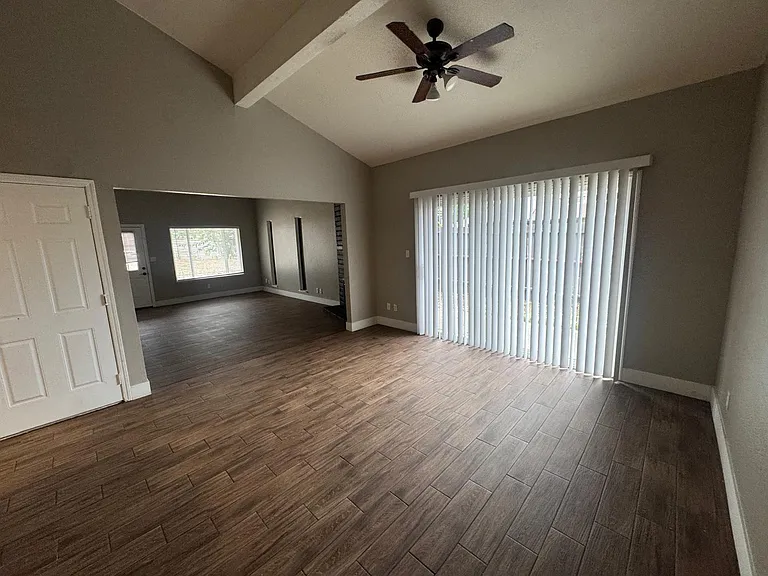 5844 Palm Ave — Photo 2