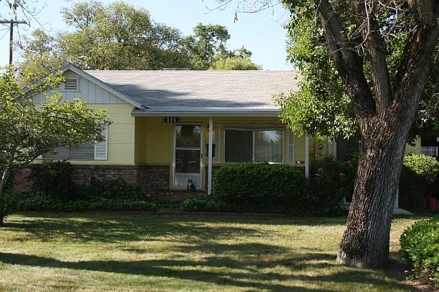 1st image of 920 Vine Ave