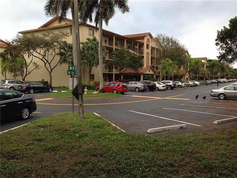 1st image of 1400 SW 124th Ter APT Q303