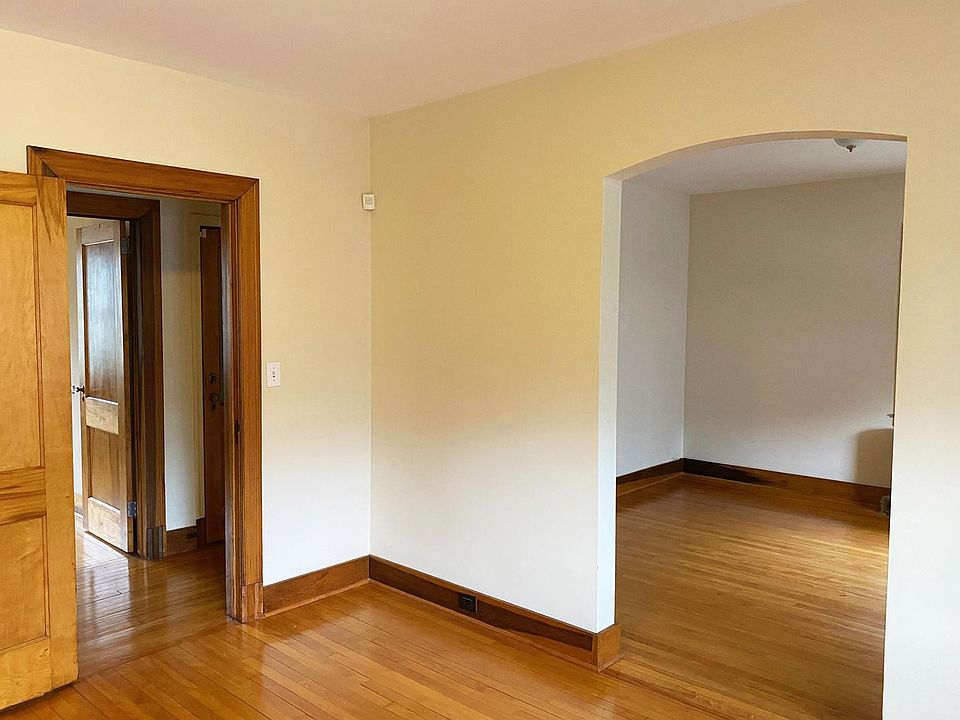 1st image of 348 King St #2
