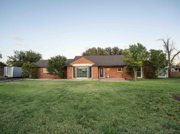 2805 Navajo Dr, Big Spring, TX 79720