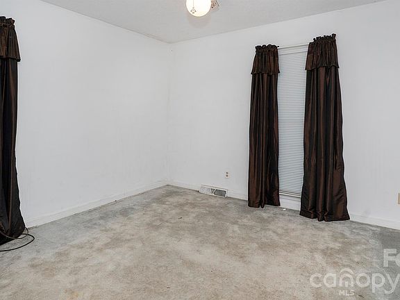 3rd image of 1141 Cameo Ct