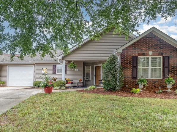 134 Ashwood Ln, Mooresville, NC 28117