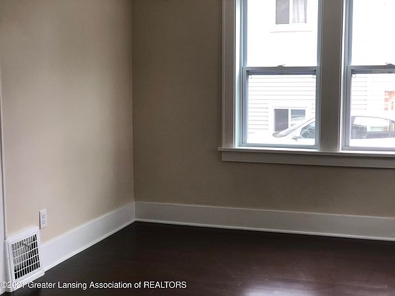 5th image of 318 N Catherine St