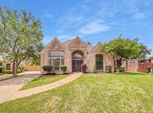 2303 Ox Bow Ct, Arlington, TX 76006