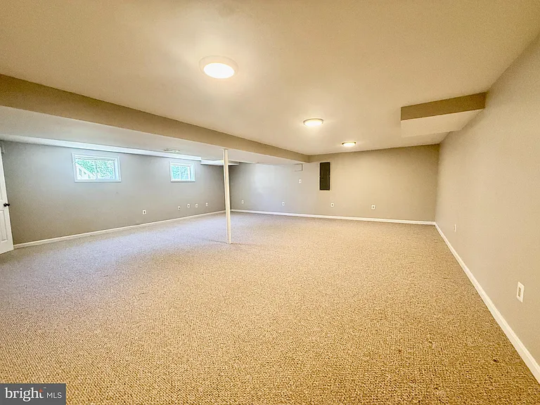 11900 Milbern Dr — Photo 30
