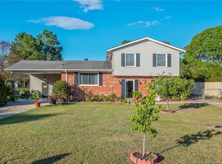 806 Acmar Cir, Hope Mills, NC 28348