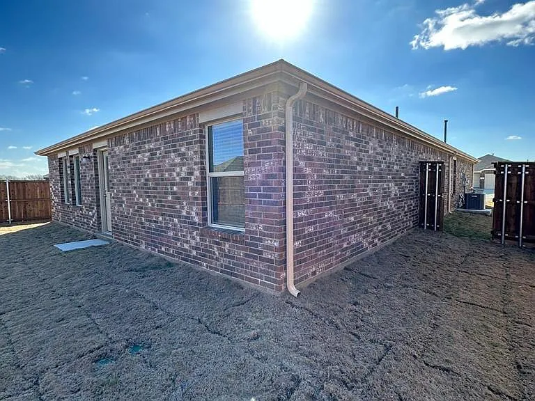 2817 Watchpoint Rd — Photo 44