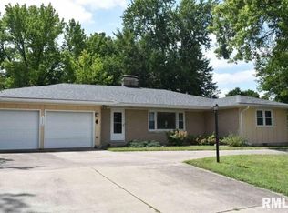 1820 Kochs Ln, Quincy, IL 62305
