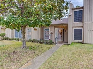 916 Townwood Dr, Lufkin, TX 75904