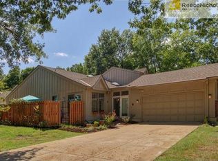 12850 Cambridge Ter, Leawood, KS 66209