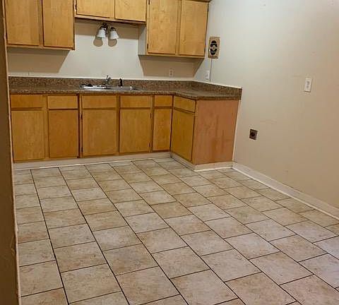 5th image of 2060 Joyce Ave APT D