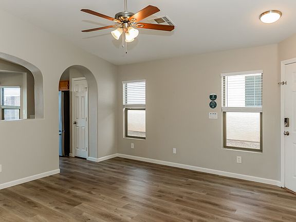 3rd image of 3409 Greenwood Springs Dr