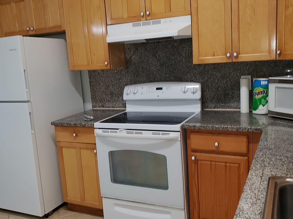 1st image of 1506 Candlewyck Dr #1506