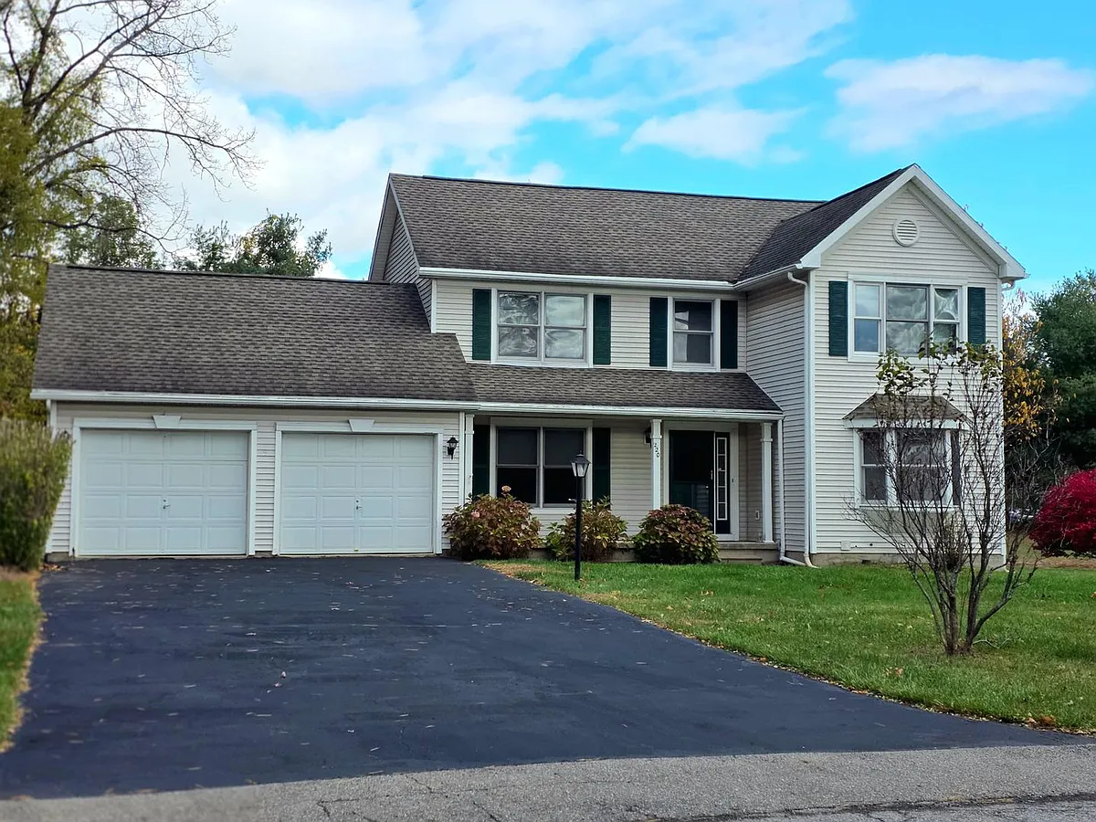 Building Photo - 220 Concord Hill Dr