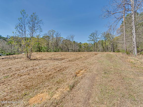 5th image of Warner Dr