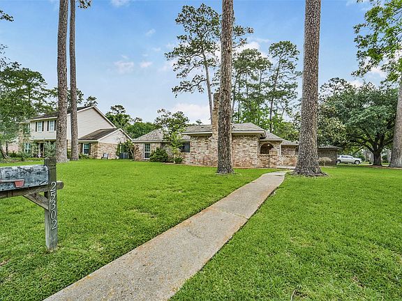 2nd image of 25302 Fairbrook Ln