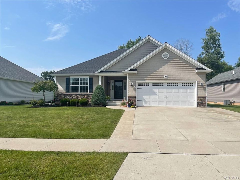 1st image of 31 Cottagewood Ln