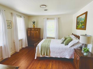 5303 W Friendly Ave, Greensboro, NC 27410