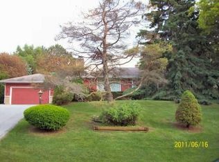 18145 W Thornapple Ln, New Berlin, WI 53146
