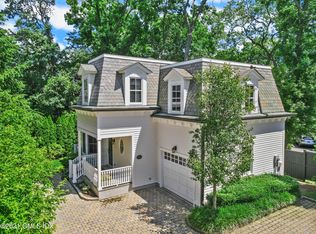 233 Milbank Ave APT 5, Greenwich, CT 06830