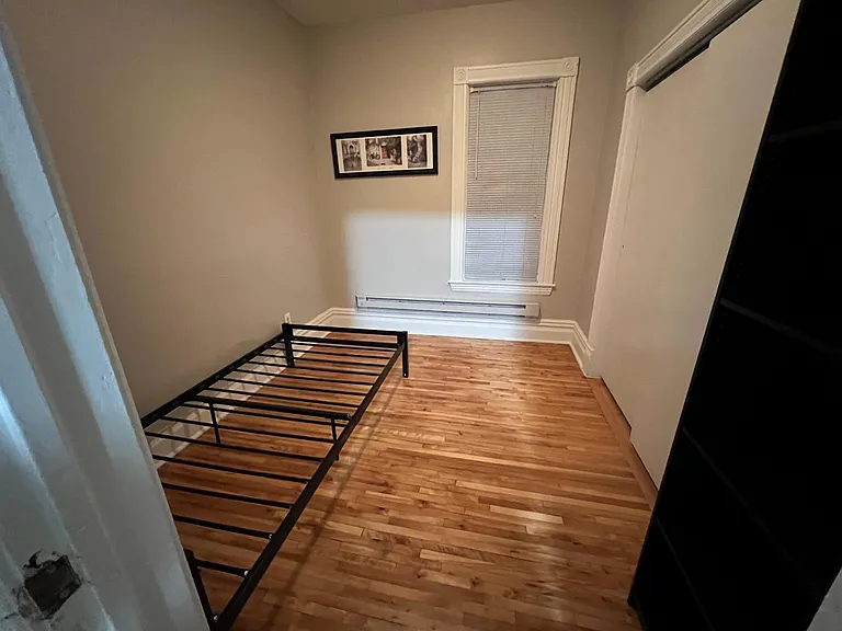 Edmund Ave — Photo 2