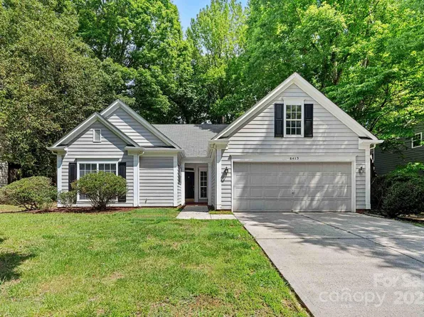 8413 Belstead Brook Ct, Charlotte, NC 28216