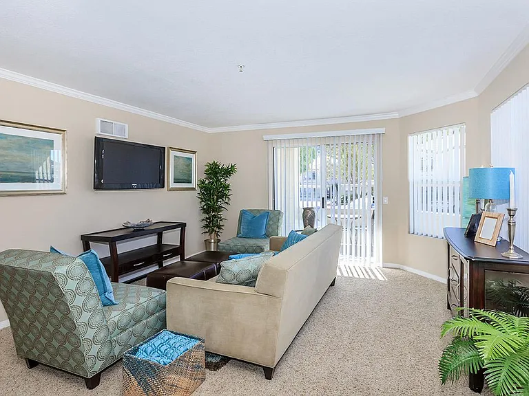 240 Avenida Vis — Photo 22