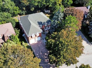 88 Cambridge Cres, Richmond Hill, ON L4C 6G2