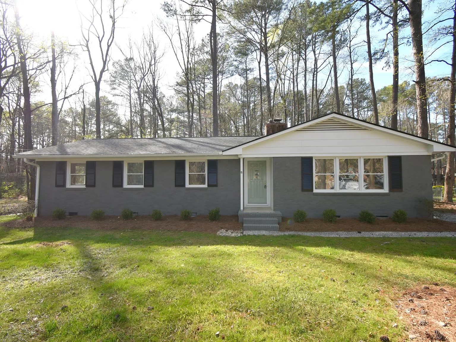 4012 Hillgrand Dr — Photo 2