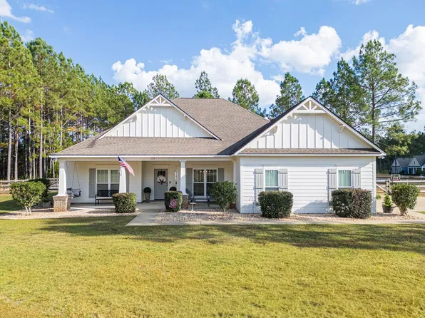 135 Montrose Dr, Leesburg, GA 31763